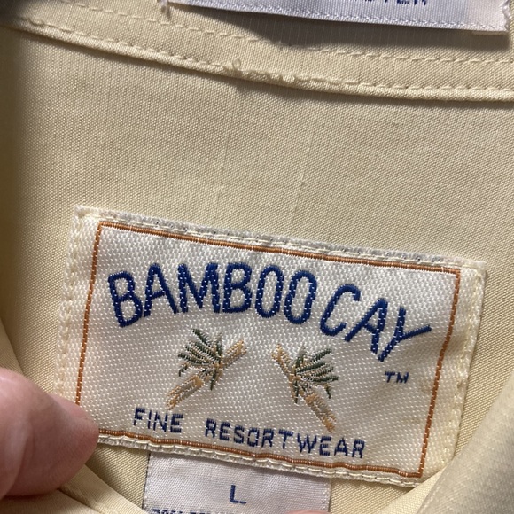 Bamboo Cay light yellow short sleeve button up shirt - Picture 5 of 6